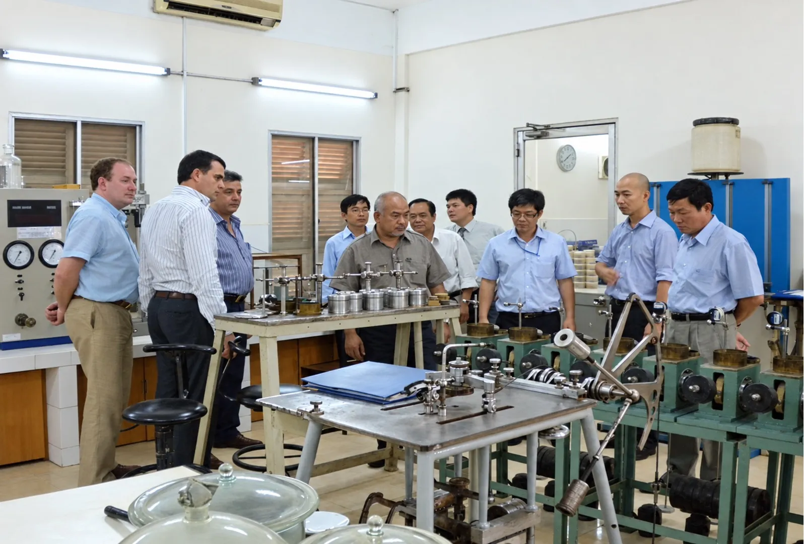 Chuyên gia Tập đoàn E4 Nga khảo sát phòng Thí nghiệm PSC